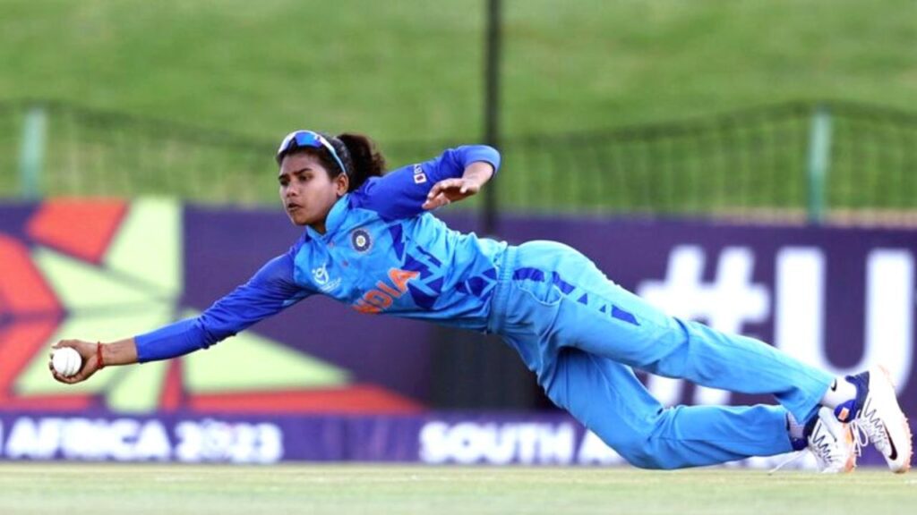 Gongadi Trisha:Under-19 Women's Cricket team)