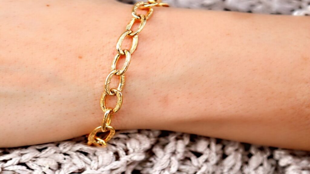 Gold bracelet Designs 