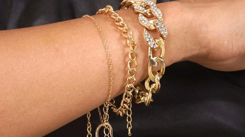 Gold bracelet Designs 