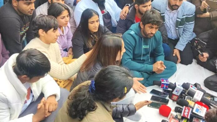 Vinesh phogat Wrestlers Protest(Image source-Google)