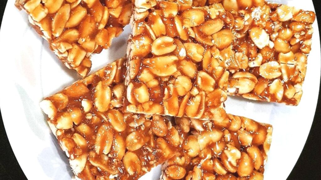 peanut chikki(Image source-Google)