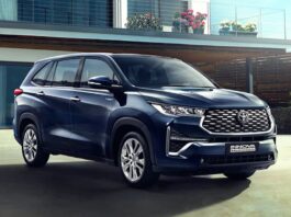 Toyota Innova Hycross