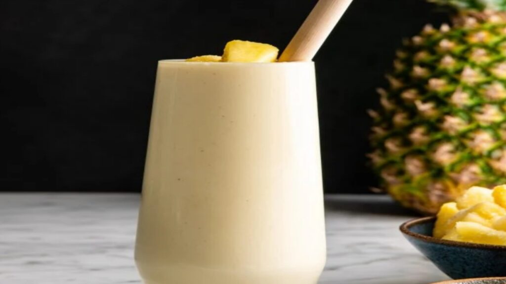 Pineapple smoothie 