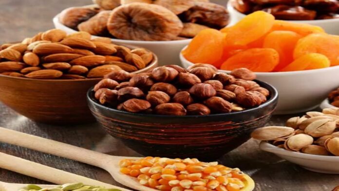 Dry fruits BeneaDisadvantage of Dry Fruitsfits for Hair