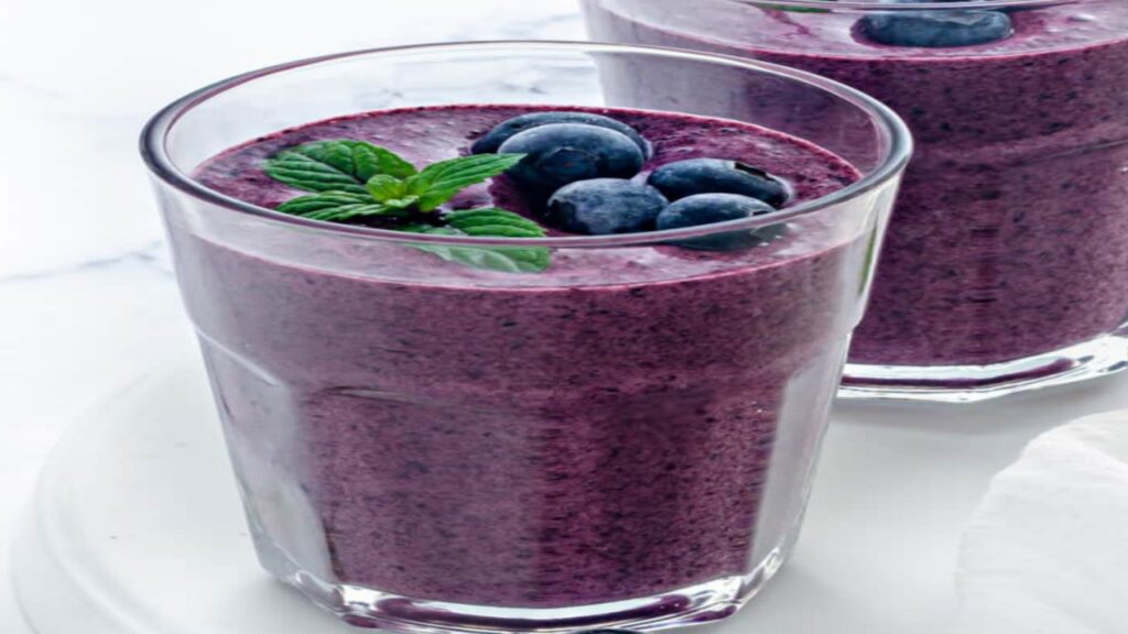 Blueberry smoothie