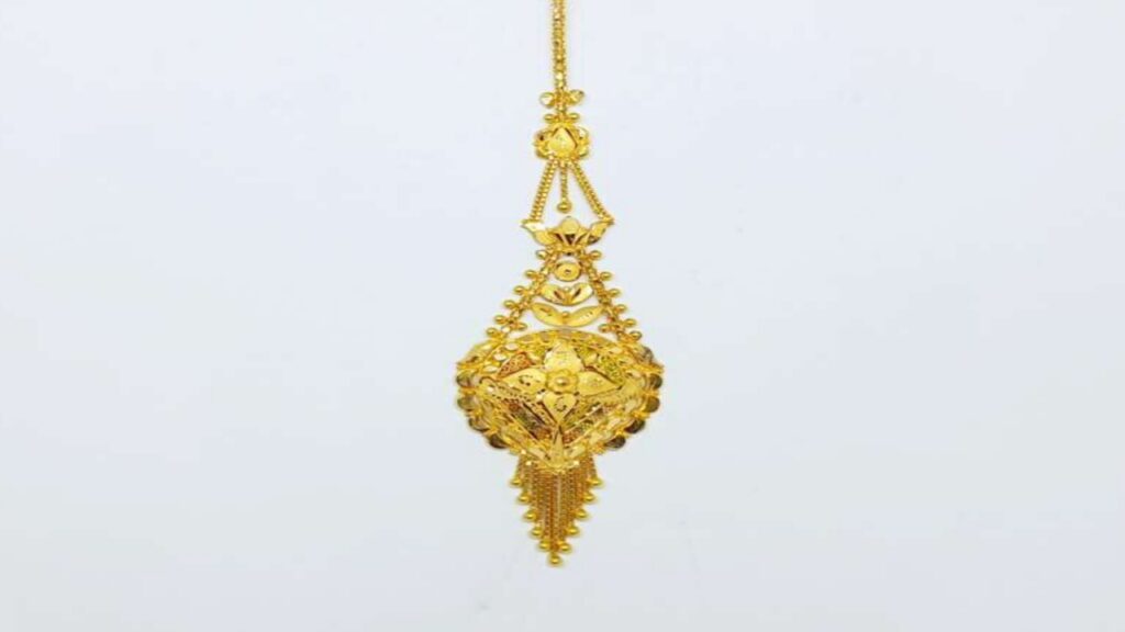 Gold mangtika Designs