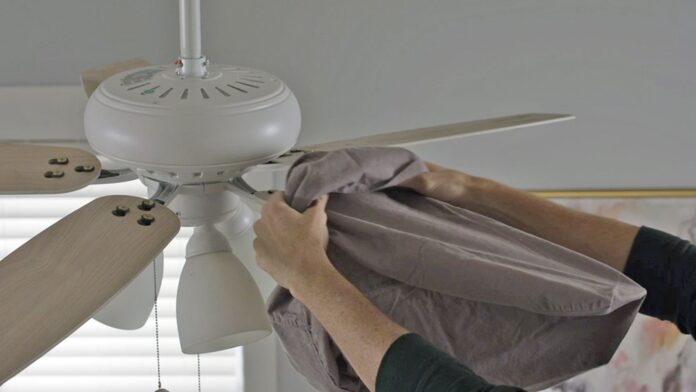 Ceiling fan cleaning tips