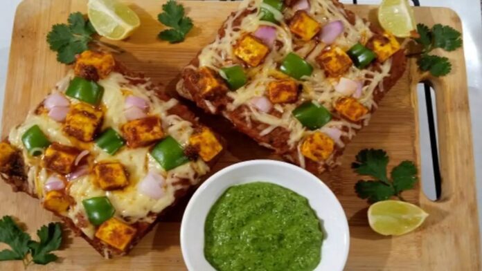 Paneer tikka toast