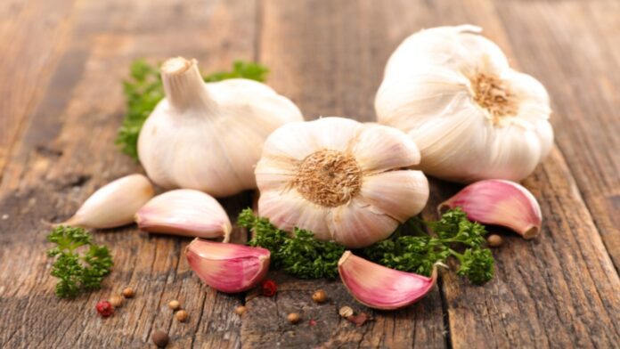Raw Garlic for Health