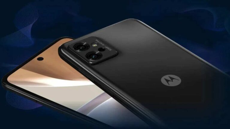 आधी कीमत में मिल रहा 8GB रैम वाला Moto का ये फोन, यहां से कर लें फटाफट बुक
